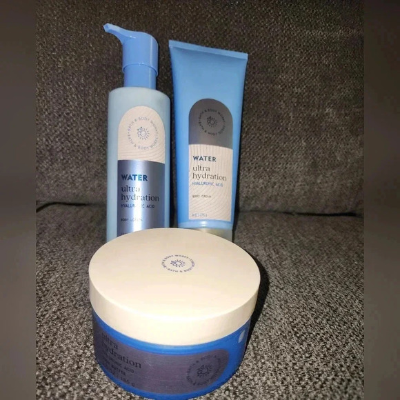 Bath and Body Works Ultra Hydration Bundle - Picture 3 of 5